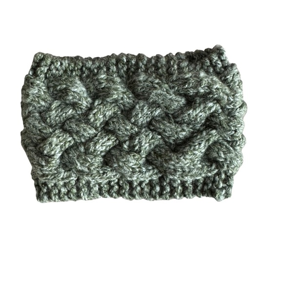 Chunky Knit Headband in Green - Picture 1 of 3